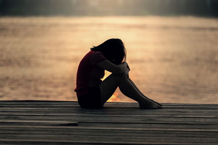 Emotionele problemen bij tienermeiden toegenomen